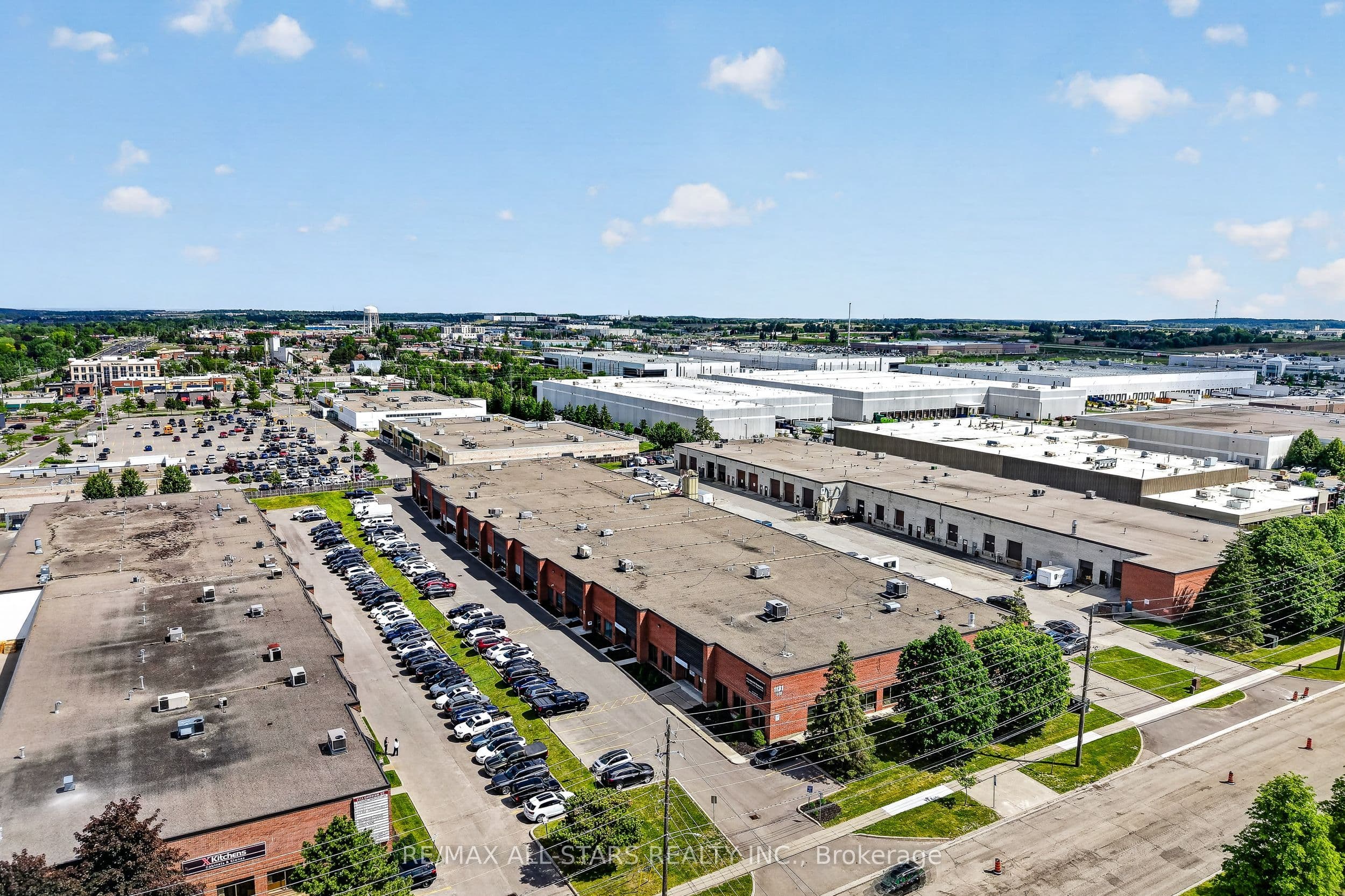 1131 Gorham Street 6-7, Newmarket, ON L3Y 8X9